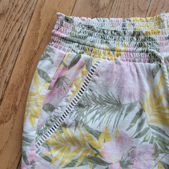 Briggs New York Linen Blend Pull-On Summer Shorts Floral - Picture 4 of 13